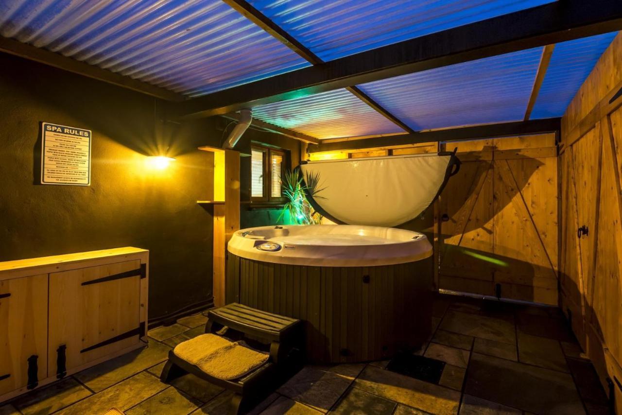 Lavender - Luxurious Barn Conversion - Blossom Farm Johnston Zewnętrze zdjęcie